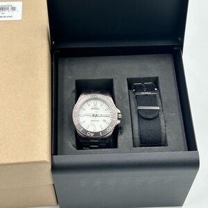 Men's Shinola ice monster 43 mm titanium, automatic watch pristine